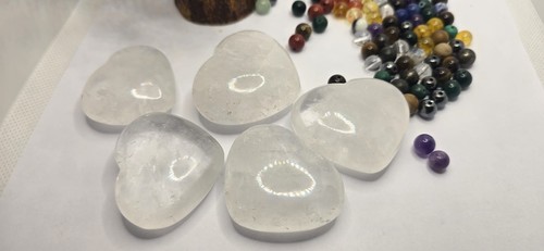 Clear quartz heart palm - clear,