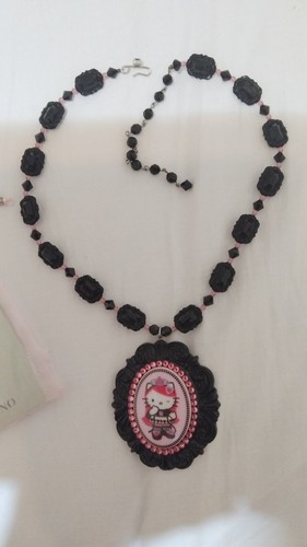 Tarina tarantino hello kitty - hello,