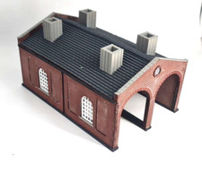 DOUBLE ROAD ENGIN SHED BUILDING OO GAUGE WORKS WITH HORNBY & BACHMANN