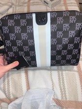 DKNY Monogram Make-Up Cosmetic