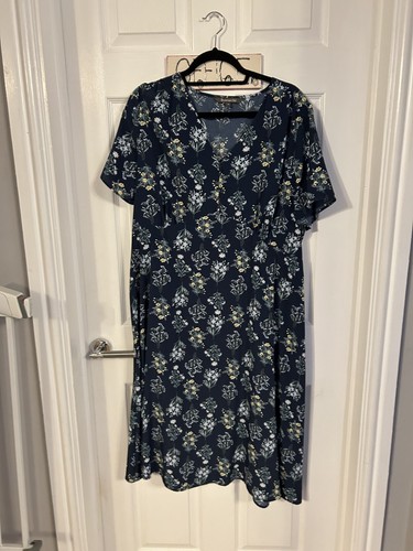 Bon marche dress size - , 20