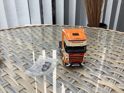 Corgi model truck scale - corgi,