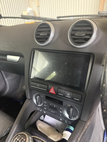 Audi xtrons unit sat - 8p,