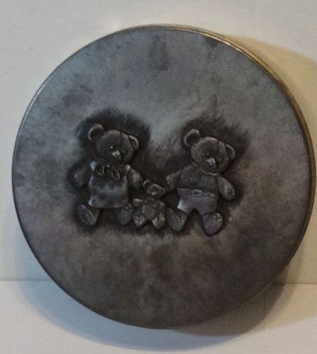 Three teddy bears - three, 6"