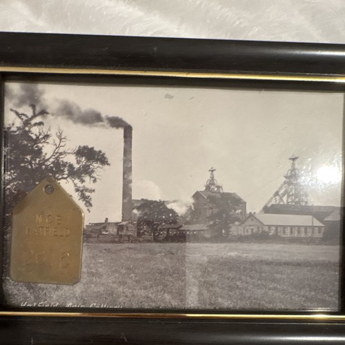 Framed black white landscape - black,