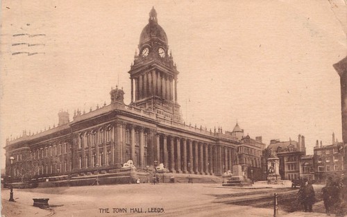 Postcard leeds the town - postcard,