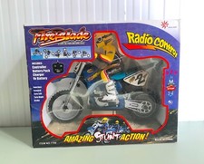 RARE VINTAGE 1990's RADIO