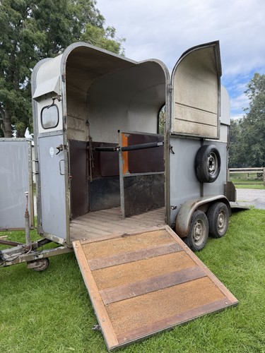Horse tailer richardson - horse,