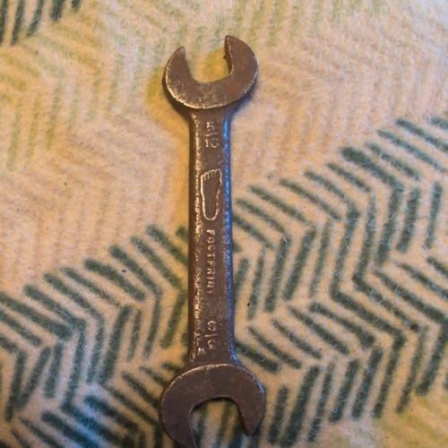 Vintage footprint spanner - vintage,