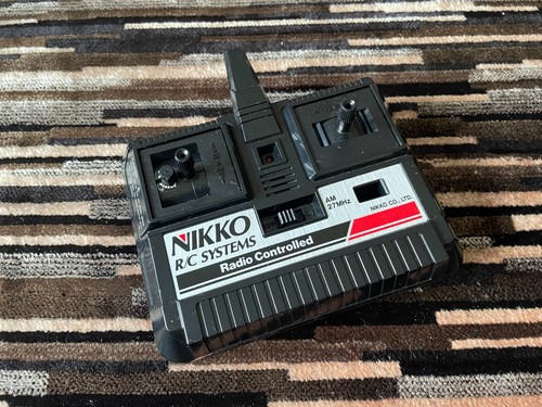 Nikko 27mhz radio control car - radio,