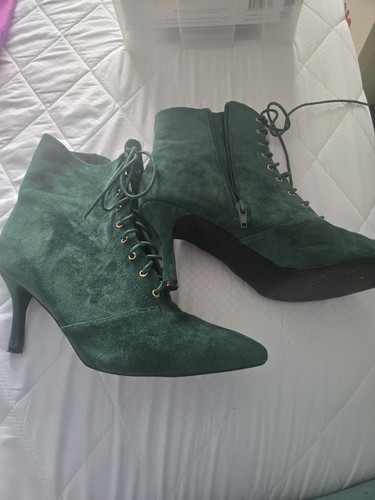 Crossdresser wardrobe pair - wardrobe:,