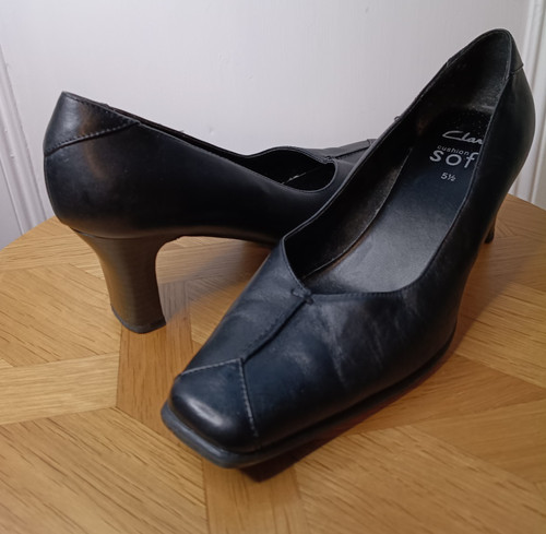 Clarks cushion soft uk5 - clarks, uk5.5