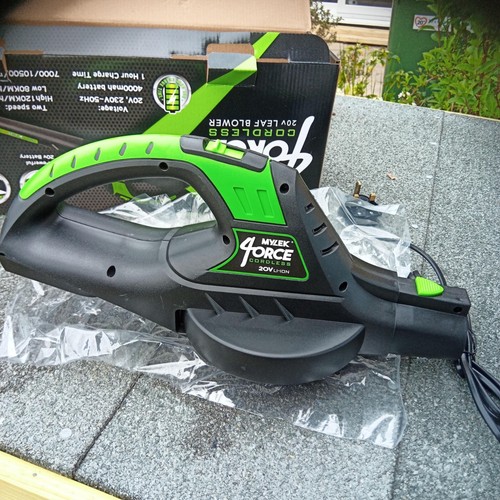 Cordless leafblower brand new - cordless,