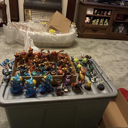 Skylanders job lot pieces - lot, +