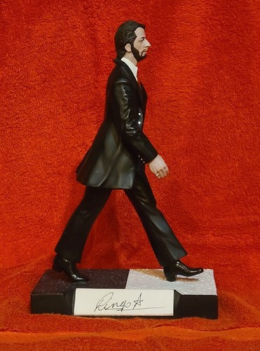 1996 gartlan statue abbey road - statue,
