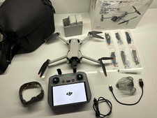 DJI Mini 4 Pro Fly More Combo