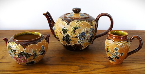 Antique doulton lambeth teapot - doulton,