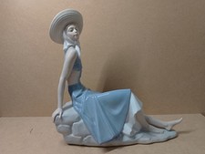 Nao By Lladro Woman In A Sun