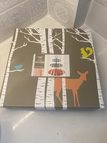 Magpie the woods cake - in,