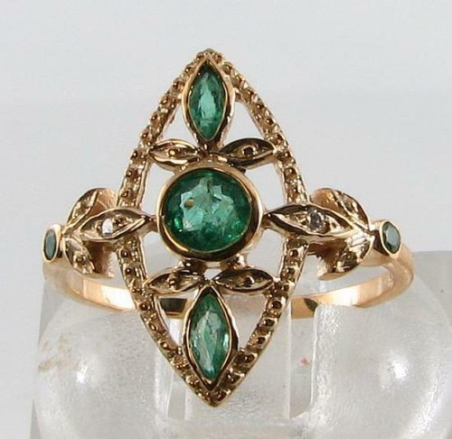 9ct gold emerald diamond - 9ct,