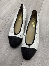 CHANEL Tweed Cap-Toe Ballet Flats White & Black EU/UK 7 (JG 26239) Made in Italy