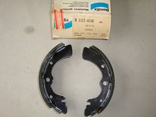 Set Of 4 Brake Shoes Bendix B