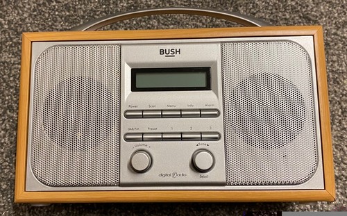 Bush dab radio silver and - fm,