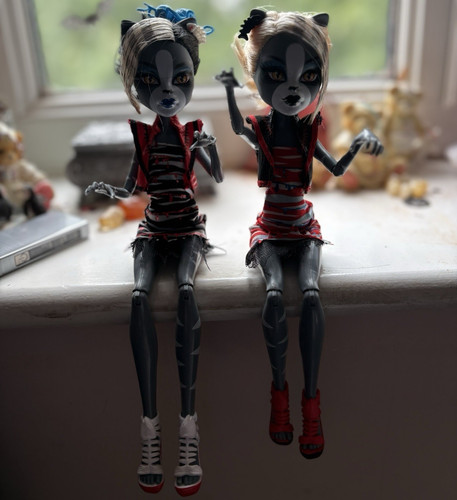 Monster high purrsephone and - high,