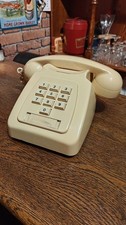 Vintage British Telecom BT Push-Button Telephone – 1980s Retro Beige Desk Model