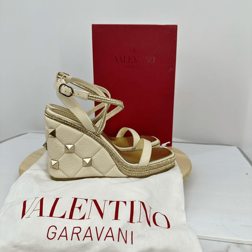 Valentino garavani roman stud - roman,