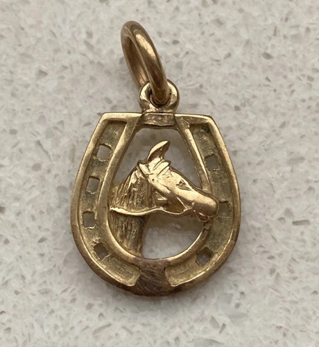 9ct gold horse - gold, horseshoe
