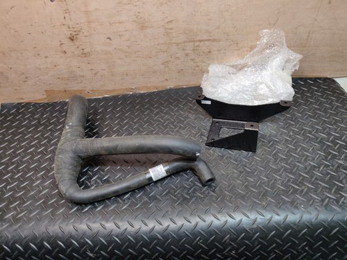 Water hose header bracket - water,
