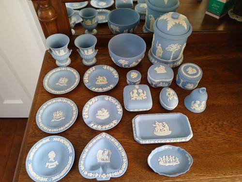 Piece wedgewood blue - piece,