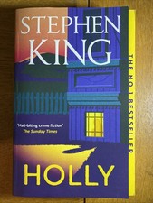 Holly: The No 1 Bestseller now in paperback by Stephen King | Paperback | 2024