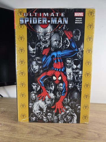 Ultimate spider man bendis - by,