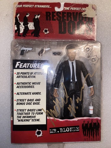 Signed tarantino mezco toys - mezco,