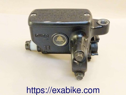 Front brake master cylinder - front,