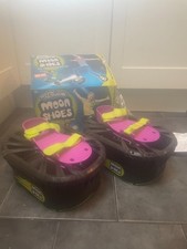 Moon Shoes for Kids 7+ assembled with box
