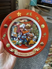 Disney 2007 Mickey Friends Christmas Decorative Plate Store Exclusive
