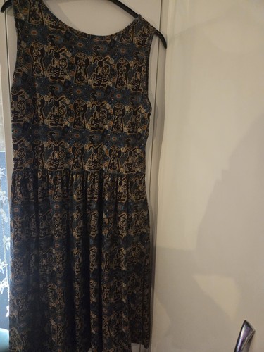 Carolina dress room size - carolina, 1