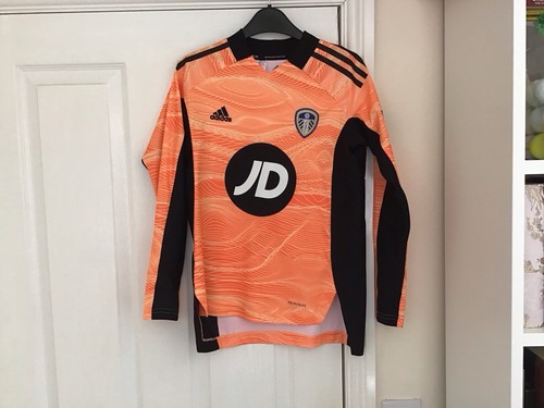 Leeds united goalkeeper shirt - leeds,