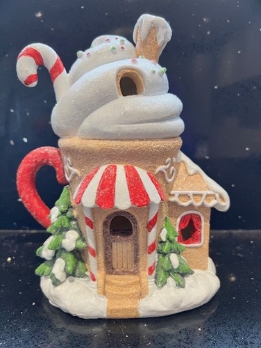 Christmas gingerbread cupcake - gingerbread,