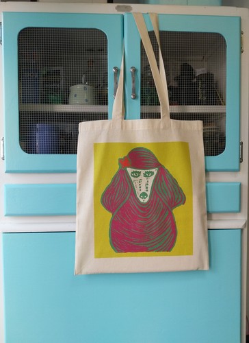 Funky poodle over shoulder - over,