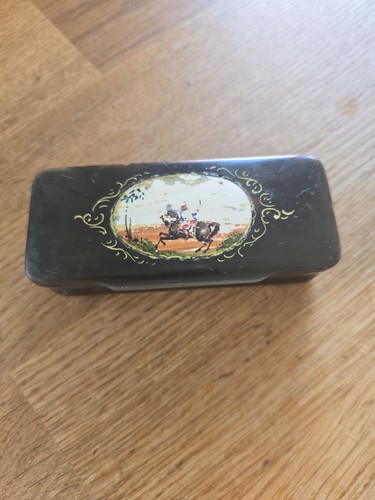 Antique 19thc pressed horn - 19thc,
