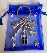 DOCTOR Dr WHO KEYCHAIN Gift