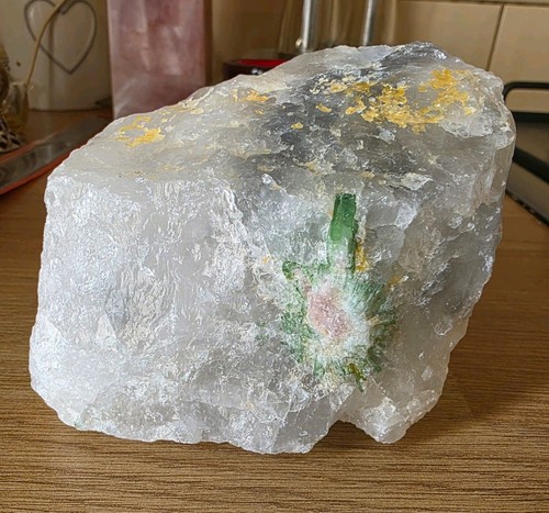 Pink green tourmaline on - &,