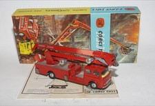 Corgi 1127 Simon Snorkel Fire
