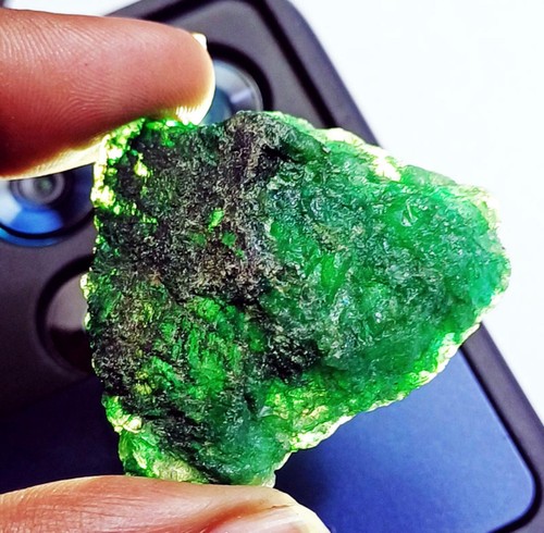 Natural green beryl rough - green,