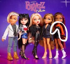 Bratz Hayden Williams Collection - Sasha’s Orange Crop Top Super Rare