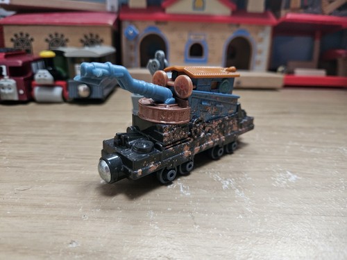 Scrap monster take play - take,